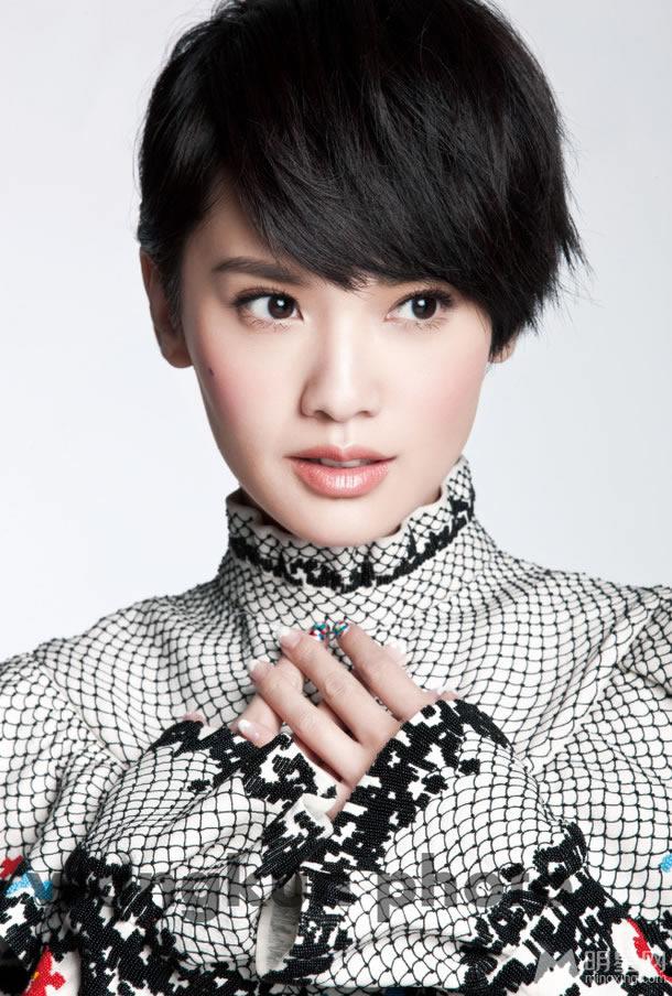 杨丞琳最新时尚短发写真甜美教主变身优雅御姐_图-3