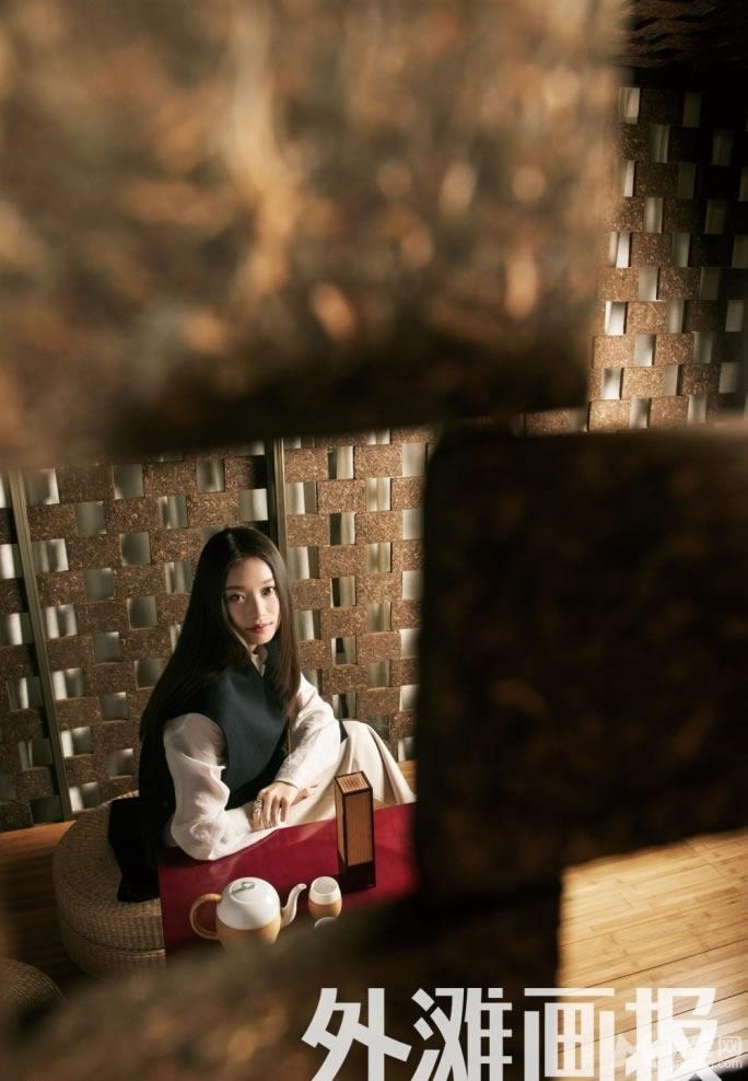 倪妮最新杂志写真尽展古典优雅_图-1
