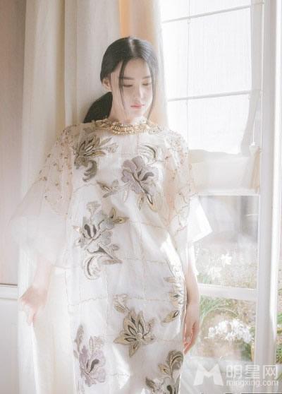 张馨予仙气生日写真女神范酷似范冰冰_图-5