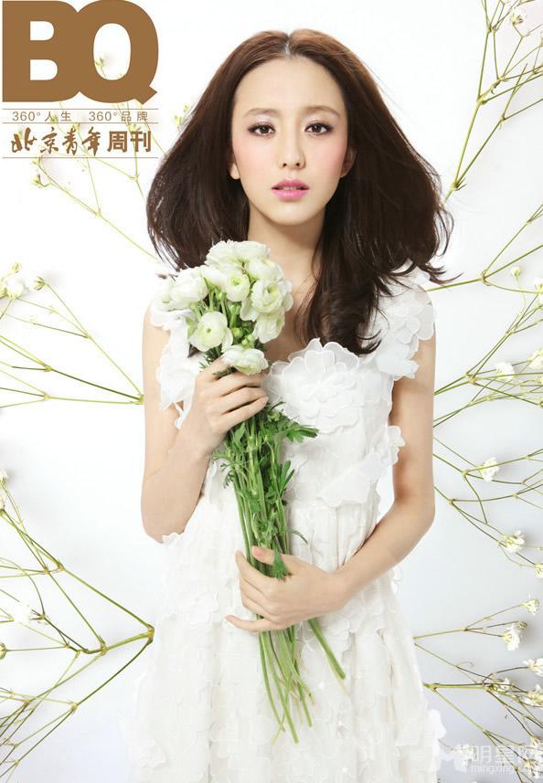 佟丽娅自然清新写真展现治愈系气质_图-5