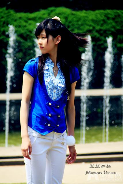 奶茶妹妹章泽天昔日室外清纯甜美写真照_图-6