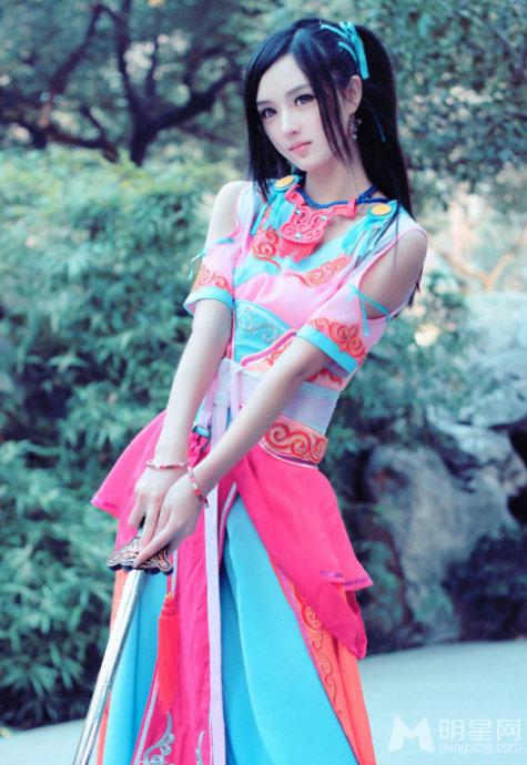 陈丹婷清纯唯美古装写真散发娇弱迷人风情_图-1