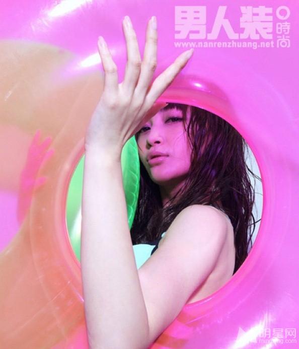 姚笛穿比基尼登《男人装》秀性感身材_图-2