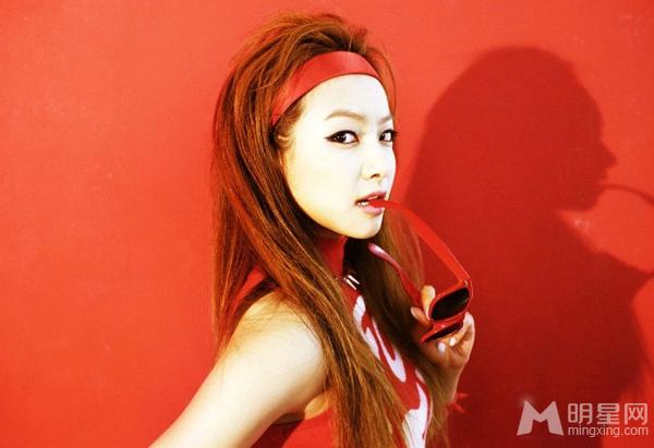 F(x)HotSummer专辑宋茜性感红裙写真图片_图-10