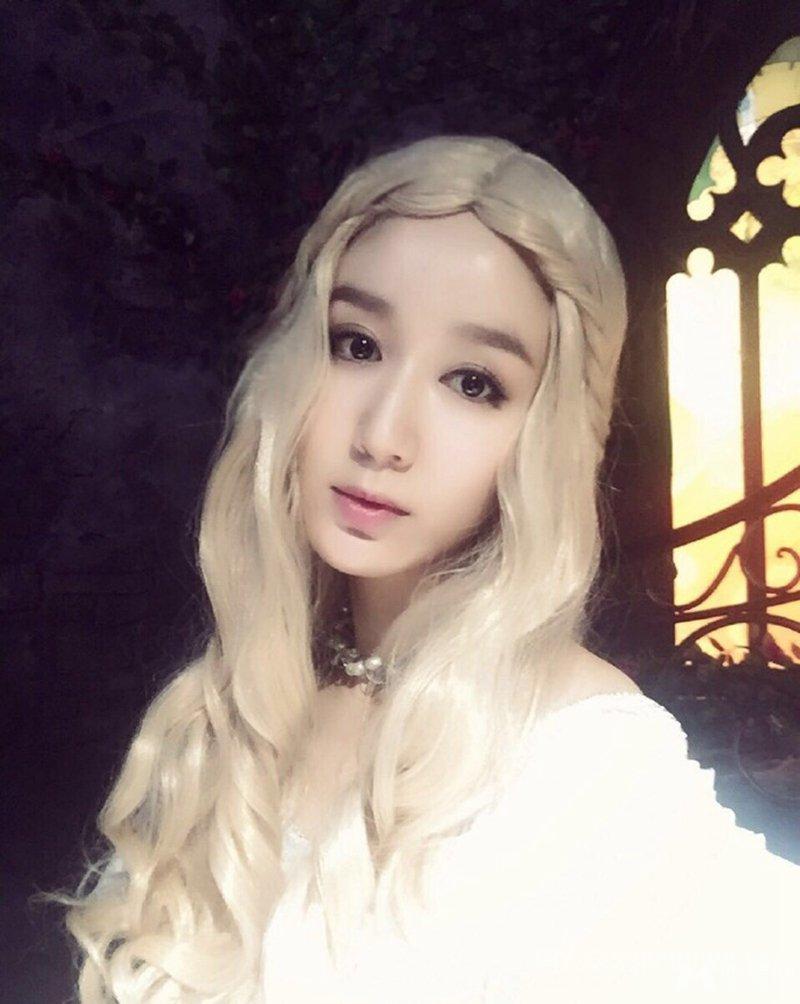 娄艺潇美艳公主照写真宛若童话中走出_图-6