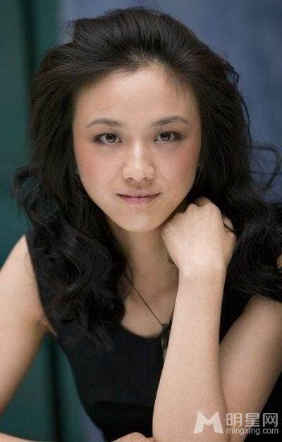汤唯黑衣写真尽显成熟有女人味_图-6