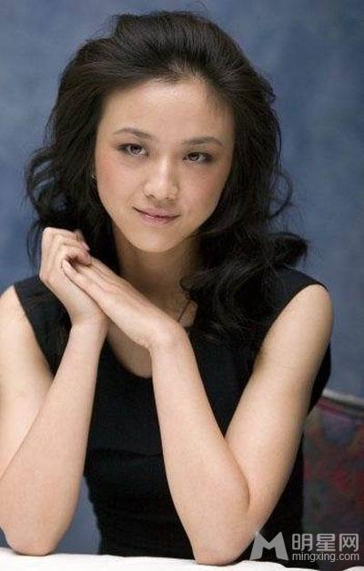 汤唯黑衣写真尽显成熟有女人味_图-9