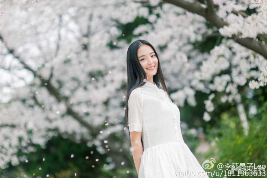武大再现全能女神李莎旻子樱花写真完胜黄灿灿_图-6