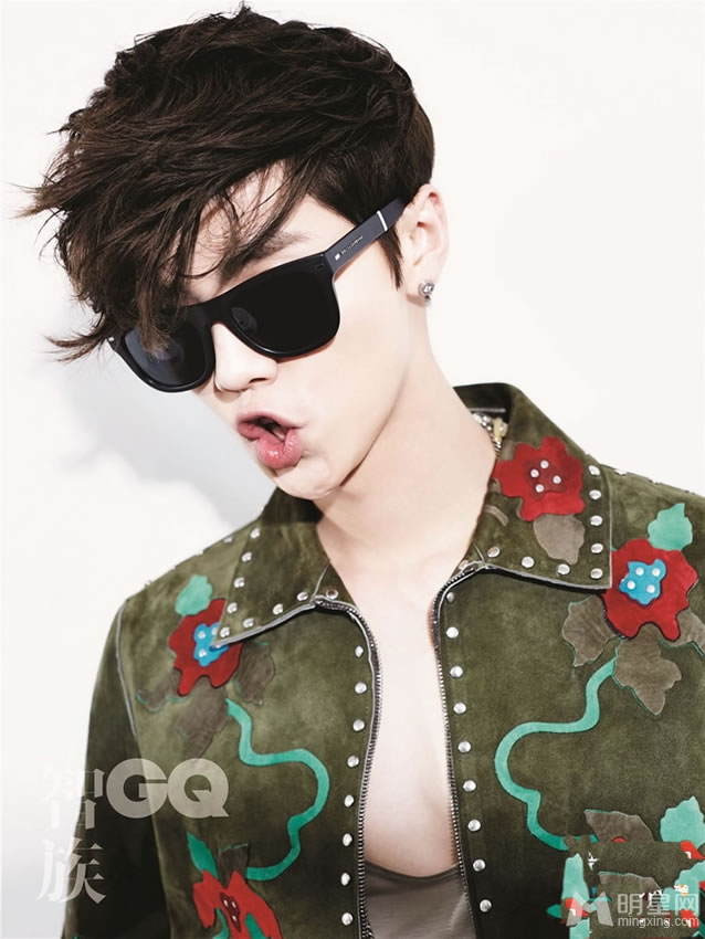 鹿晗登《GQ》杂志封面新生代偶像势力_图-3