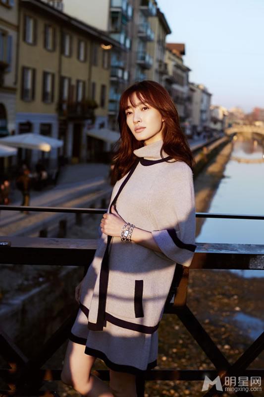 素颜女神王丽坤春意写真回眸一笑百媚生_图-6