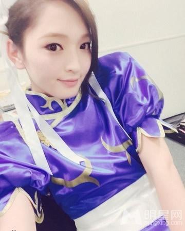 日本嫩模原是男儿身性感撩人写真叫人按耐不住_图-3