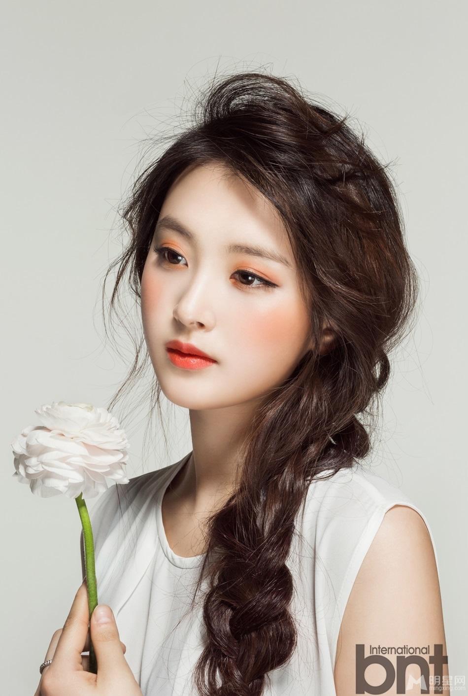 韩国美女魔术师诱人性感写真曝光_图-4