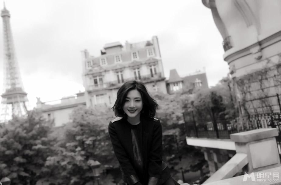邓家佳巴黎拍写真黑白色调时尚气息弥漫_图-6
