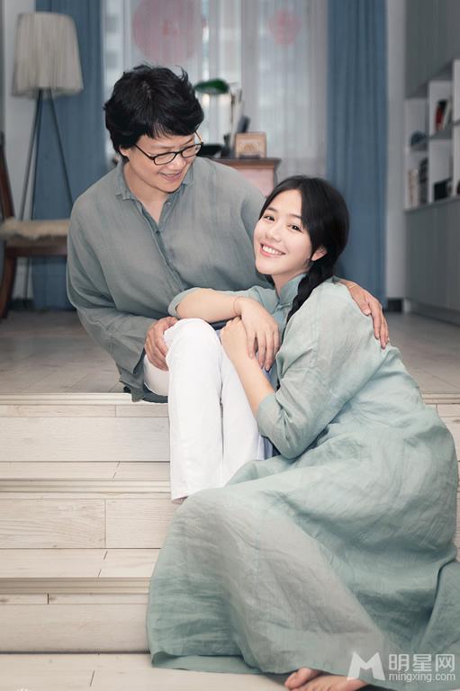 马思纯曝光母亲节写真携母亲出镜演绎爱的温暖_图-2