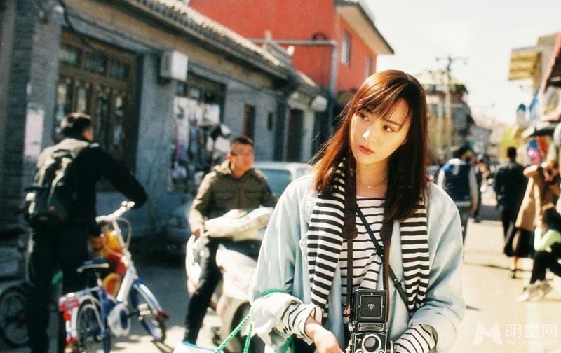 李依纯清纯素颜写真获封最美校花_图-13