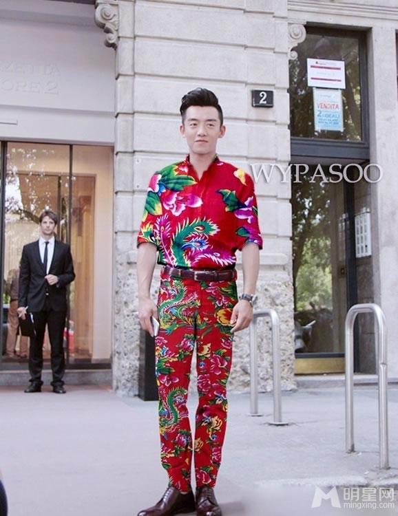 李易峰杨洋领衔鲜肉穿花棉袄依旧阳光帅气_图-10