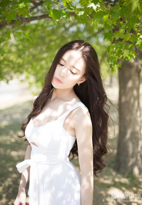 温心暖阳唯美写真清纯气质优雅迷人_图-10