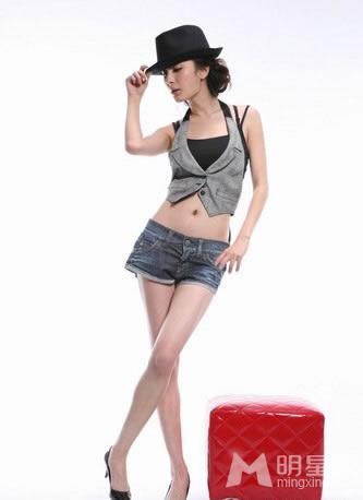 杨幂早期《性感与可爱并存》系列写真_图-26