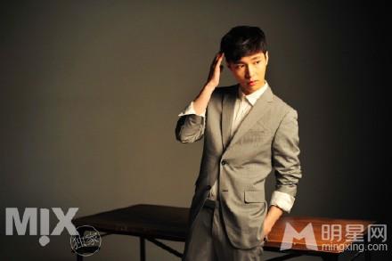EXO张艺兴MIX写真绅士形象曝光帅气有型_图-4