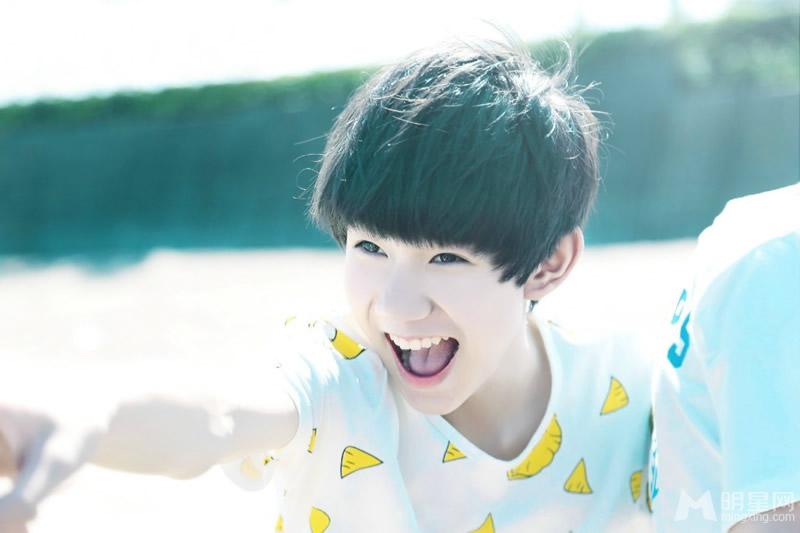 TFBOYS王源帅气写真呆萌可爱粉丝大赞_图-2