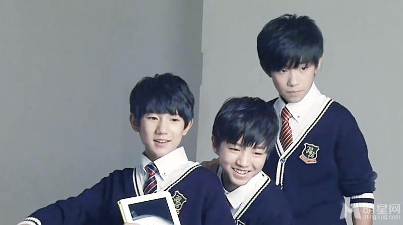 TFBOYS三人集体装合照阳光活泼天真可爱_图-6