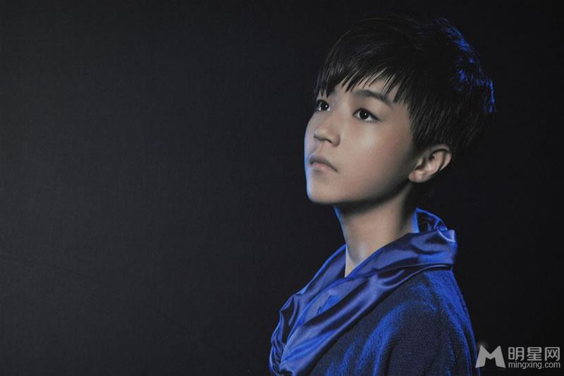TFBOYS《HEART梦出发》黑色背景深蓝色装版_图-19