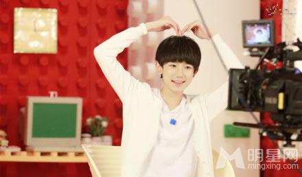 TFBOYS《幸福符号》三人帅气阳光青春活泼_图-3