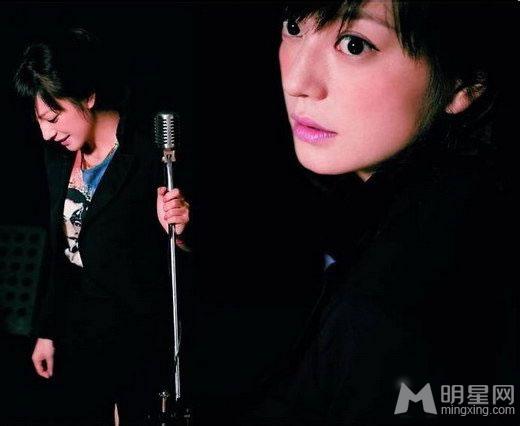 赵薇早期登《嘉人》杂志自称不够野_图-5