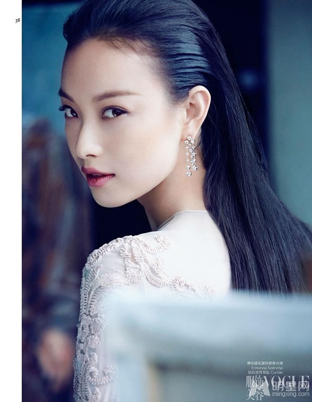 倪妮登《vogue》新娘特刊笑容甜美优雅迷人_图-6