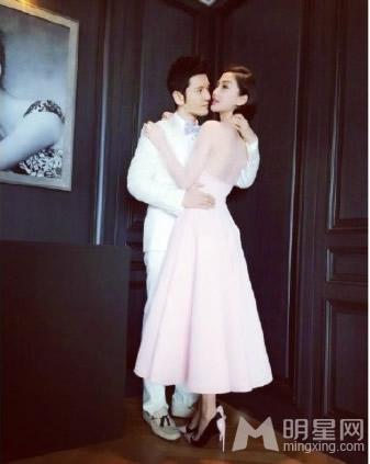 Angelababy黄晓明婚纱照拍摄花絮曝光恩爱有加羡煞旁人_图-3