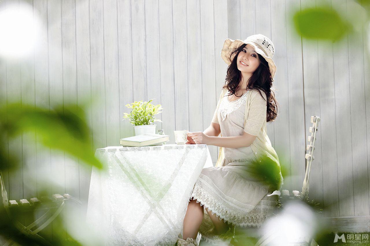 林心如倾情代言芭依璐春季女装高清大图_图-12