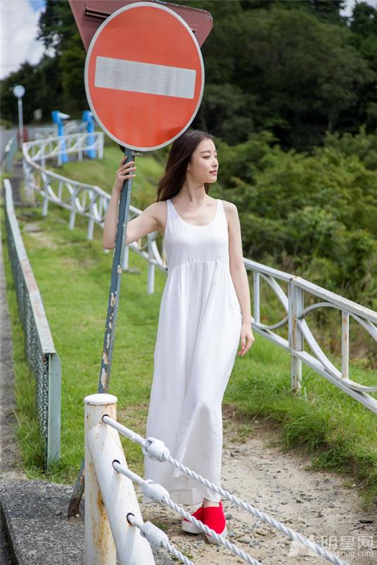 倪妮2014日本发现之旅安静文艺女神范_图-8