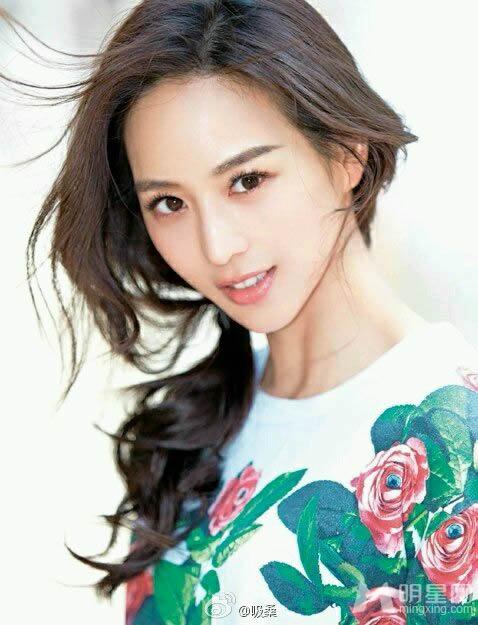 张钧甯2015年6月嘉人杂志写真如清风般女子_图-10