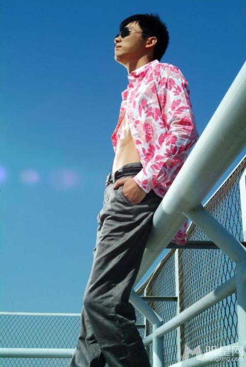 2008年10月刊《健美先生》李晨一展好身材_图-5