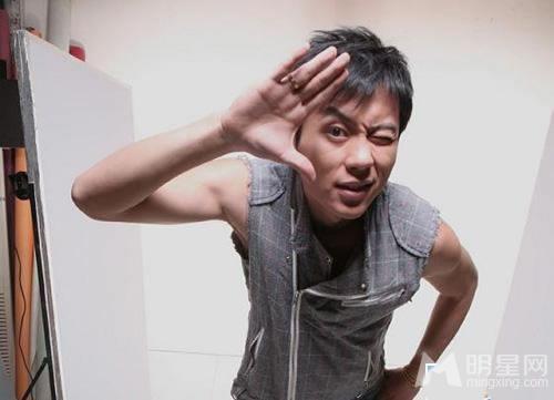 李晨早期休闲写真一展鲜肉气质_图-1