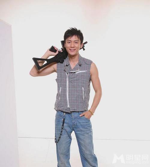 李晨早期休闲写真一展鲜肉气质_图-4