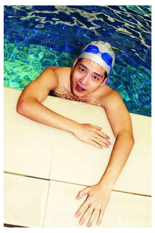 新晋男神井柏然意大利写真集第一弹_图-9