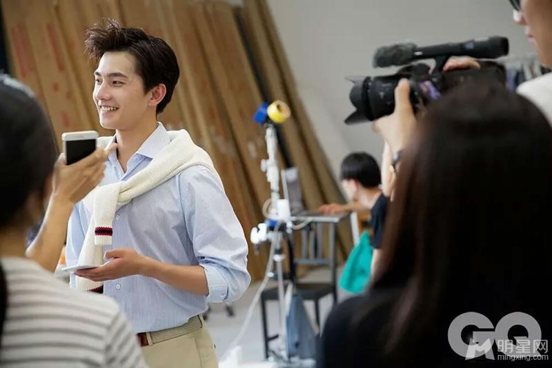 杨洋帅气登《GQ》杂志一展潮男魅力_图-8