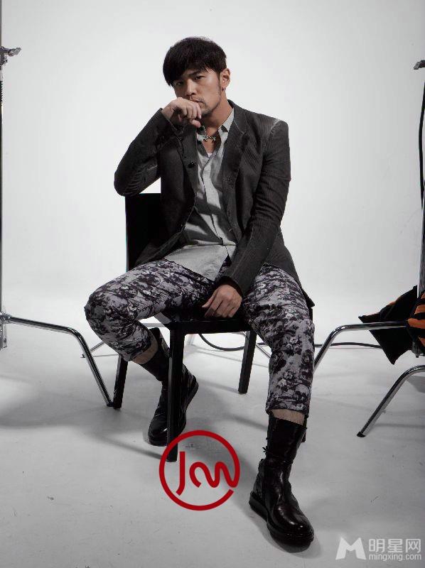 Jay《超时代》周杰伦华硕宣传写真_图-3