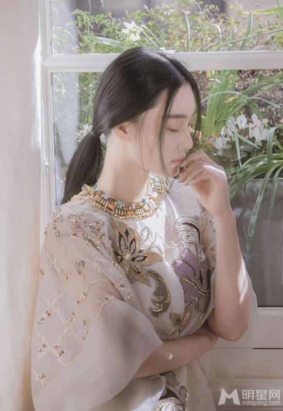 张馨予生日写真曝光清新甜美清纯动人_图-3