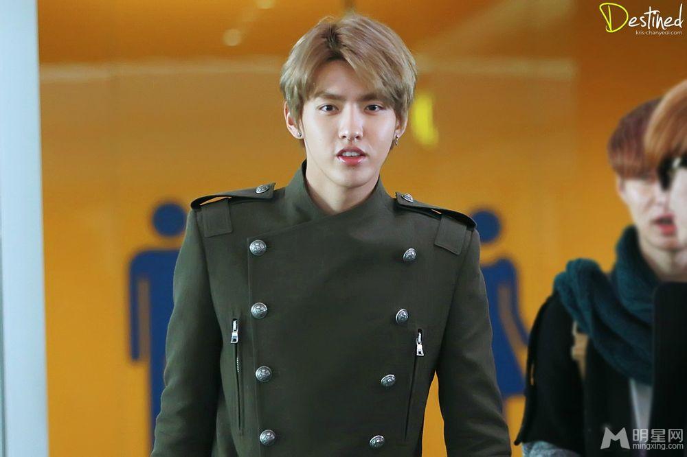 2013年12月EXO韩国金浦出发飞抵北京机场写真吴亦凡图片颜神王子范十足_图-5