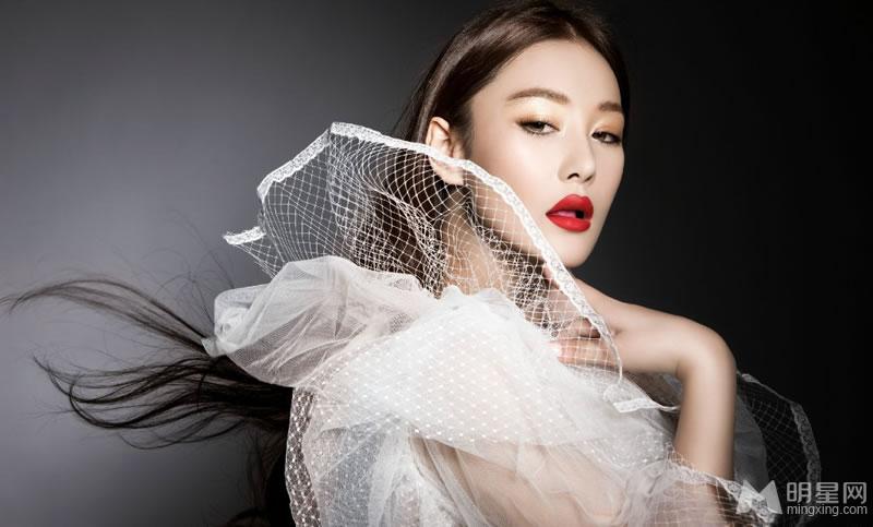 张馨予梦幻写真如梦如幻仙气十足_图-2