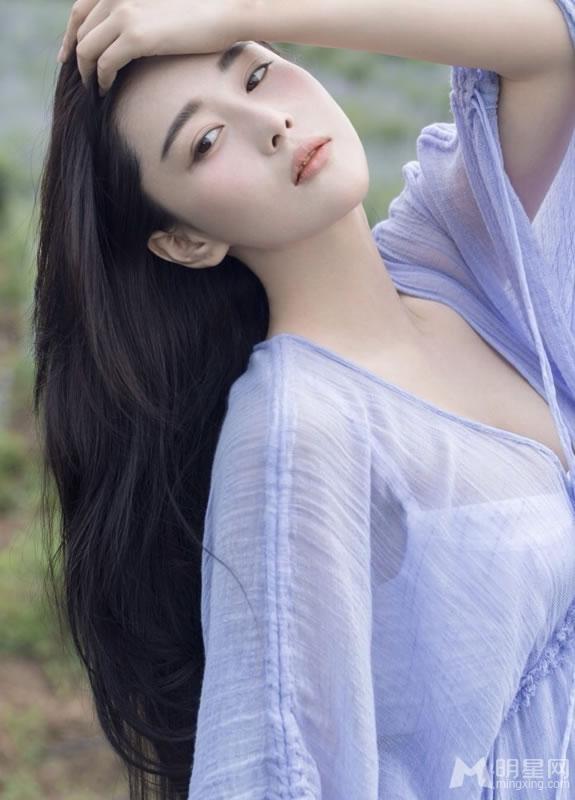 张馨予薰衣草田写真清新高雅似花仙子_图-7