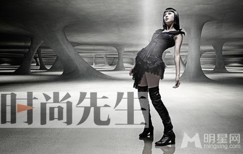 范冰冰早期《时尚先生》写真造型充满未来感_图-2