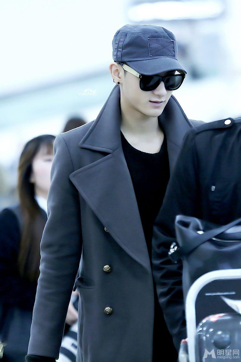 2014年11月EXO北京飞韩国机场写真黄子韬图片写真潮范十足_图-7