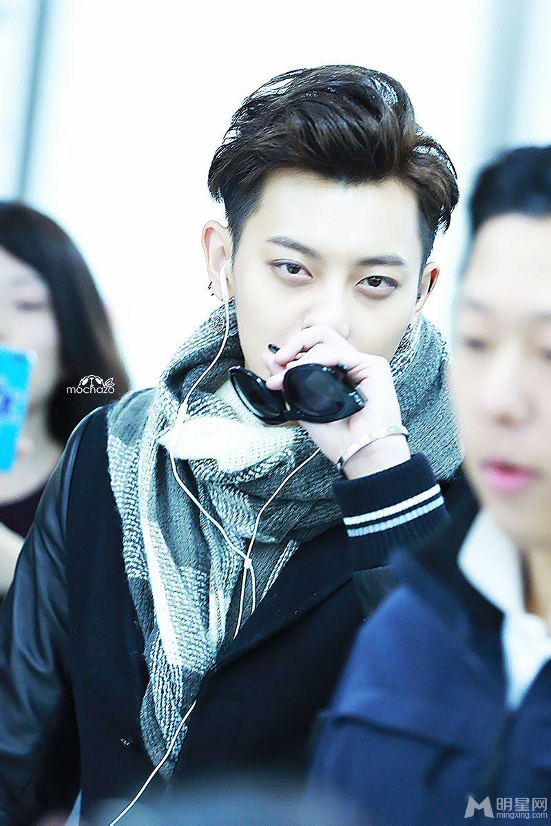 2014年11月EXO韩国金浦飞日本羽田机场写真黄子韬图片写真_图-5