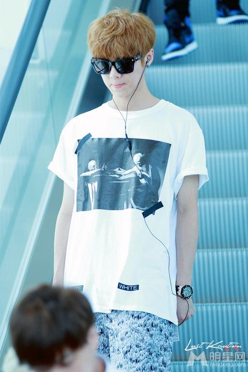 2014年7月EXO仁川飞台湾机场写真鹿晗图片帅气时尚_图-7