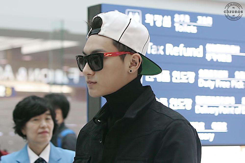 2014年10月EXO韩国仁川飞上海机场帅气写真黄子韬图片写真_图-1