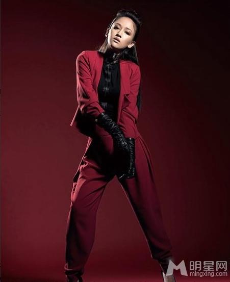 《ELLE》陈乔恩这个女孩很百变_图-4