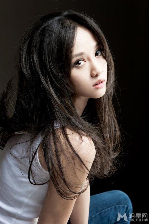 《ELLE》陈乔恩这个女孩很百变_图-7